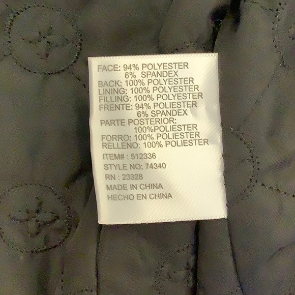 Kristen Blake red trench coat - Picture 4 of 4